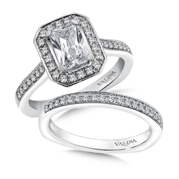 Halo Style emerald-cut Engagement Ring Image 4 Cottage Hill Diamonds Elmhurst, IL