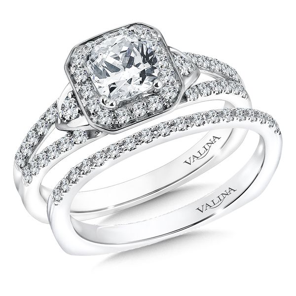 Halo Style Cushion-Cut Engagement Ring Image 4 Jayson Jewelers Cape Girardeau, MO