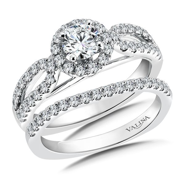 Round Halo Diamond Engagement Ring Image 4 Midtown Diamonds Reno, NV