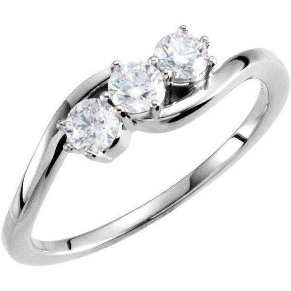 Jewelry - Rings - 3 Stone Rings - Laney's Diamonds & Jewelry