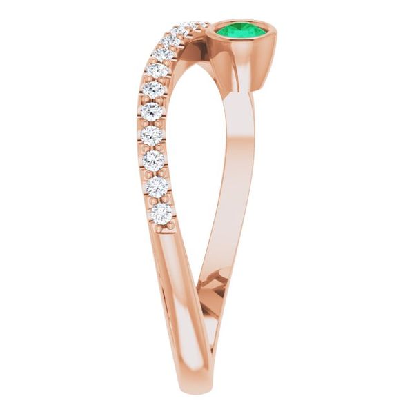 Criss-Cross Bezel-Set Ring Image 4 David Mann, Jeweler Geneseo, NY