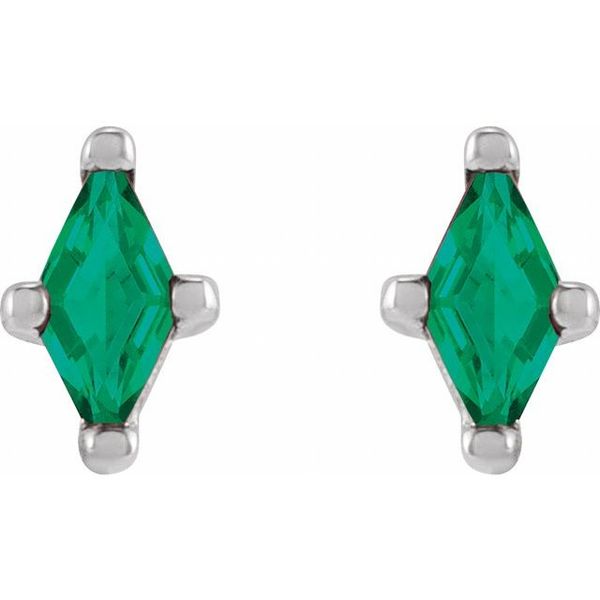 Kite 4-Prong Stud Earring Image 2 Diny's Jewelers Middleton, WI