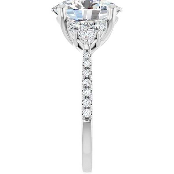 French-Set Engagement Ring Image 4 Waddington Jewelers Bowling Green, OH