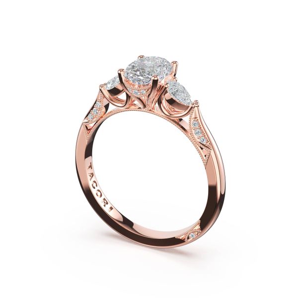 Oval 3-Stone Engagement Ring Baxter's Fine Jewelry Warwick, RI