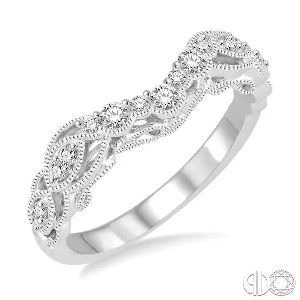 1/4 Ctw Round Cut Diamond Wedding Band in 14K White Gold
