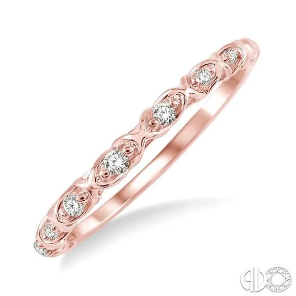 1/20 Ctw Round Cut Diamond Wedding Band in 14K Rose Gold