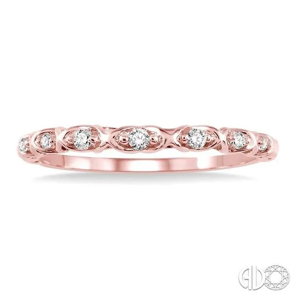1/20 Ctw Round Cut Diamond Wedding Band in 14K Rose Gold