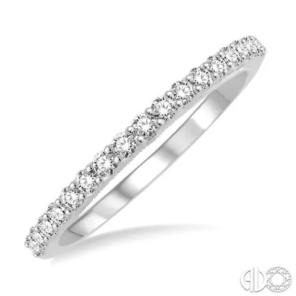 1/3 Ctw Round Cut Diamond Wedding Band in 14K White Gold