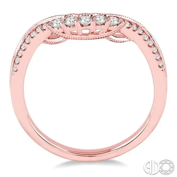 1/4 Ctw Round Cut Diamond Wedding Band in 14K Rose Gold