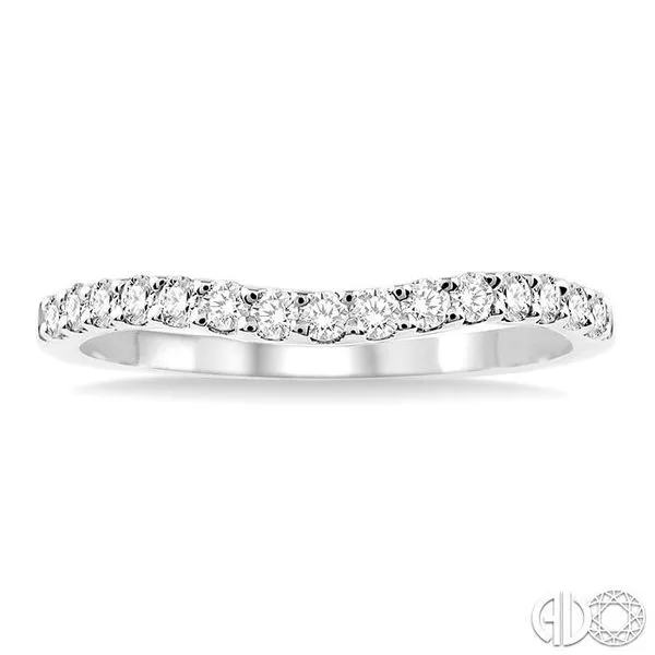 1/4 Ctw Round Cut Diamond Wedding Band in Platinum