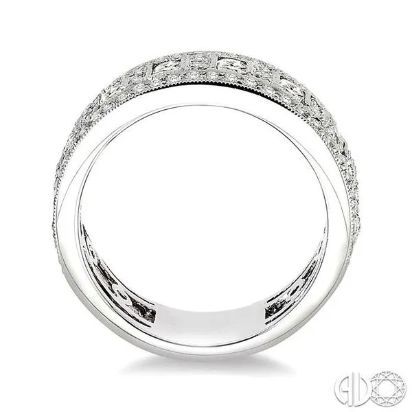 1 1/4 Ctw Diamond Fashion Ring in 18K White Gold