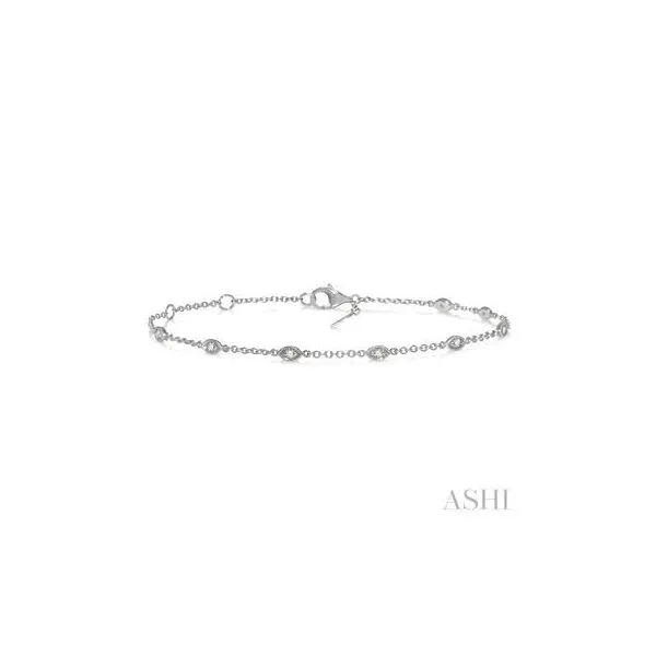 MARQUISE SHAPE DIAMOND STATION BRACELET similar item image