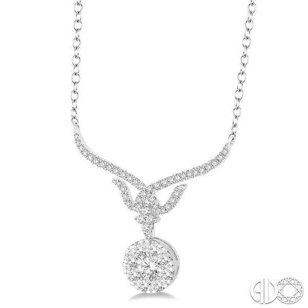 1 1/10 Ctw Diamond Lovebright Necklace in 14K White Gold
