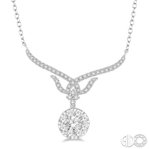 1 1/10 Ctw Diamond Lovebright Necklace in 14K White Gold