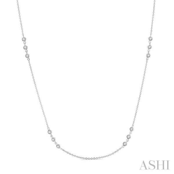 1/2 Ctw Round Cut Diamond Station Necklace in 14K White Gold Hart's Jewelers Grants Pass, OR