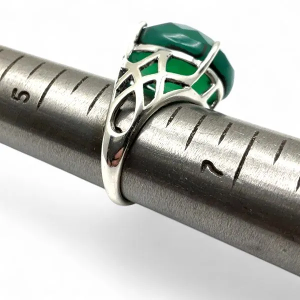 Sterling Silver Faceted Oval Green Gemstone Cocktail Ring...