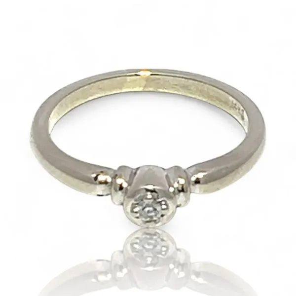 14k White Gold Brilliant Cut Diamond Solitaire Ring Size 4