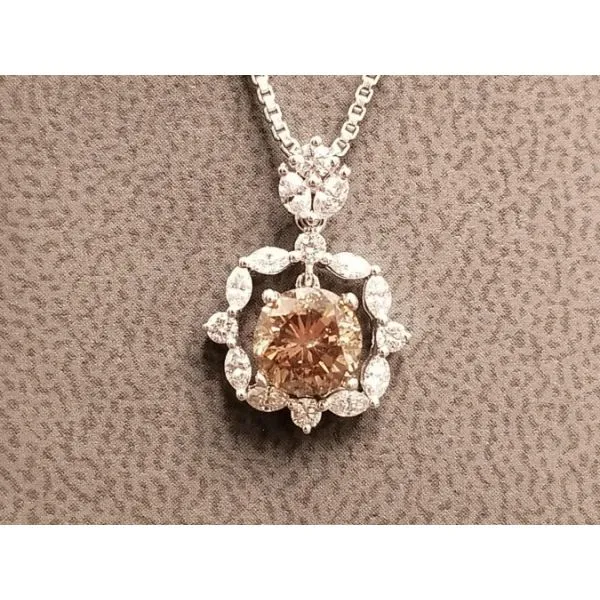 18kw Chocolate and White Diamond Pendant