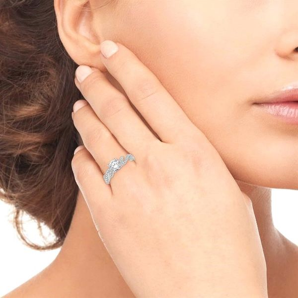 7 8 Ctw Diamond Engagement Ring With 5 8 Ct Round Cut Center Ross Elliott Jewelers Terre Haute In