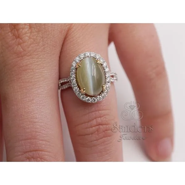 cat's eye chrysoberyl ring