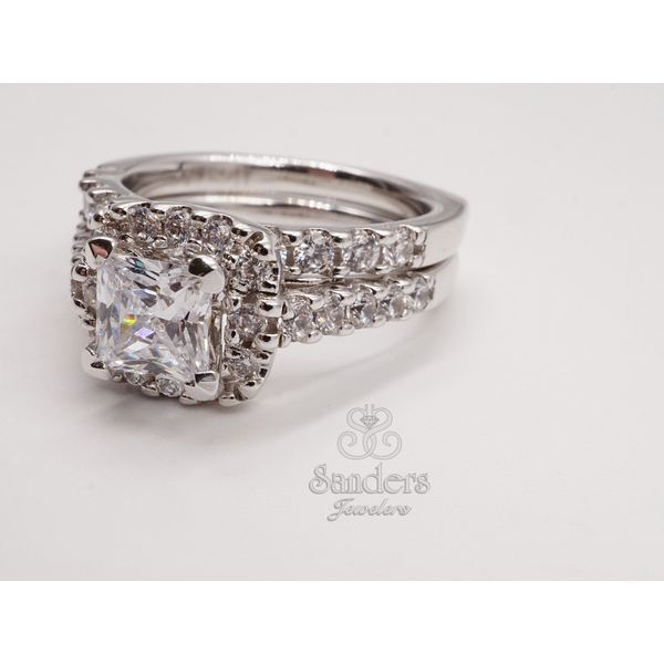 Princess Cut Diamond Halo Setting Image 2 Sanders Jewelers Gainesville, FL