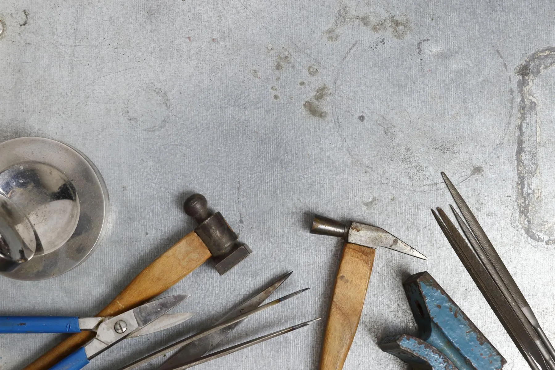 Expert Jewelry Repairs Done on Site Make an appointment or ask for a quote.