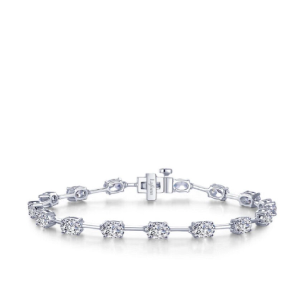 Diamond Bracelets at Ace Of Diamonds Mount Pleasant, MI