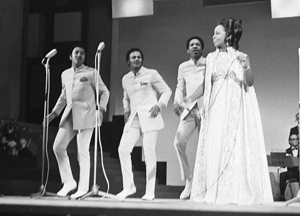 Music Friday: Gladys Knight Sings, 'You're Like a Diamond'