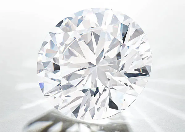 Lucky 'Jwaneng 28.88' Diamond Unveiled Ahead of Sotheby's HK Auction