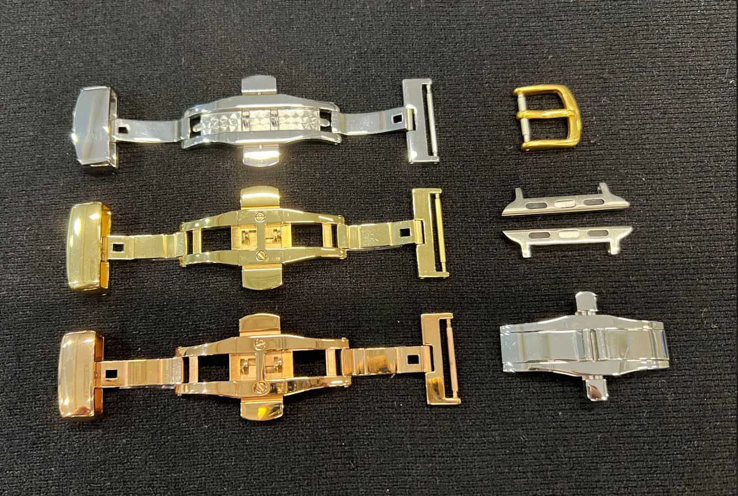 Buckles and watch parts Discover our wide range of buckles and watch parts, pins, including Apple-compatible accesories. Arc Wat