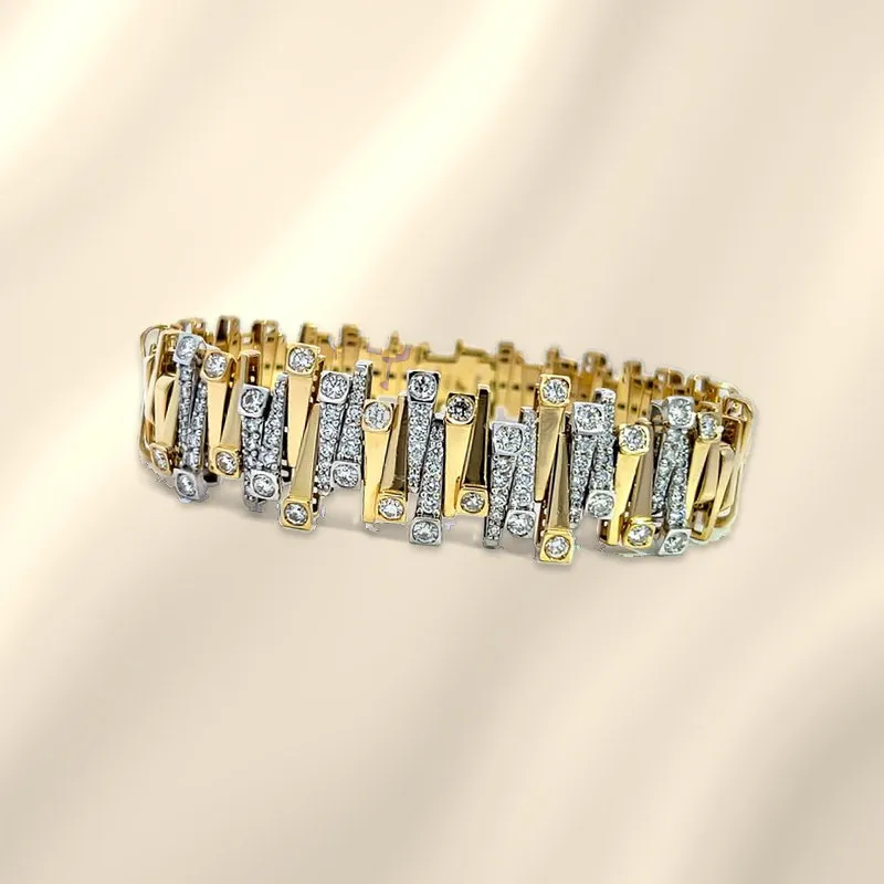 Savoia Arena bracelet in 18K yellow and white gold with 2.51 ct tw natural diamonds on cream silk