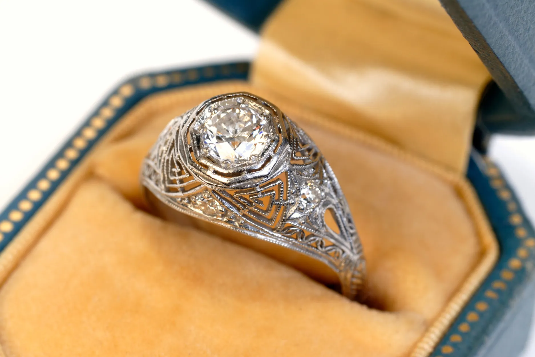 Learn about Jewelry Restoration image