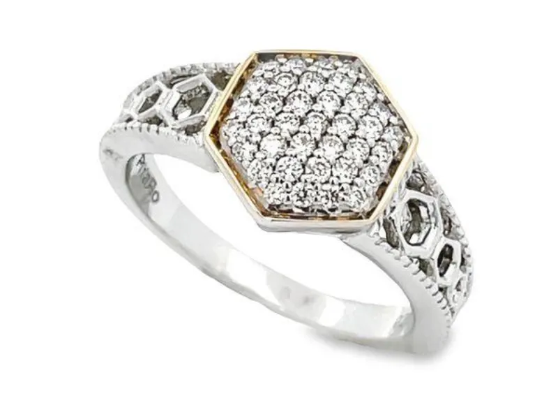 PiYaRo Piyaro is enduring luxury jewelry made from only the finest Italian and German chains, the finest diamonds, and the most minute attention to detail. Arthurs Jewelry Bedford, VA