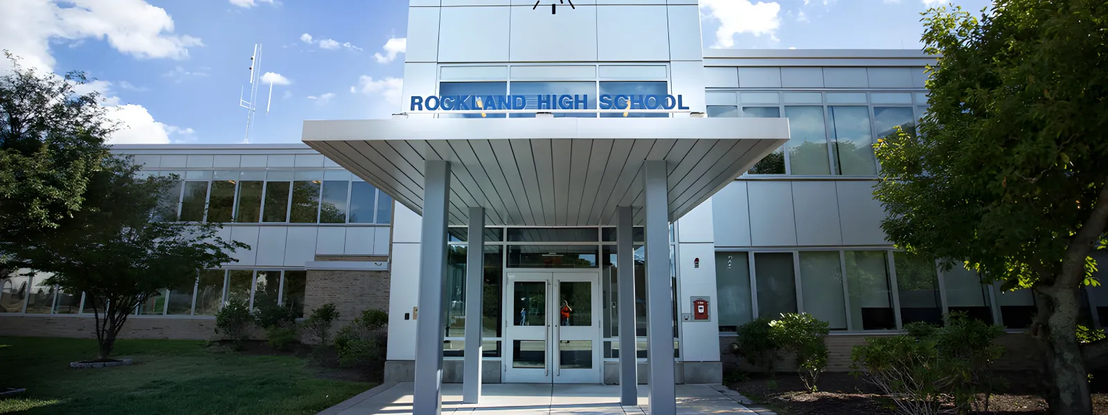 Rockland High School Medals Avitabile Jewelers donation to RHS Avitabile Fine Jewelers Hanover, MA