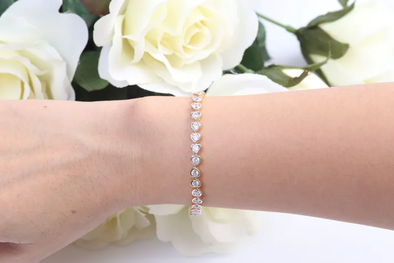 Read article: The Allure of the Tennis Bracelet