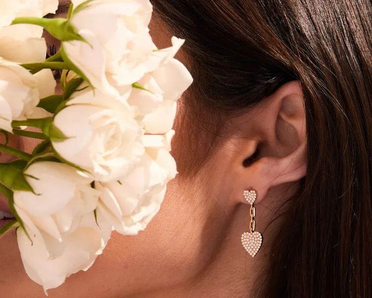 Trending Jewelry View and shop a selection of curated trending jewelry, great for gifting or treating yourself to something new.