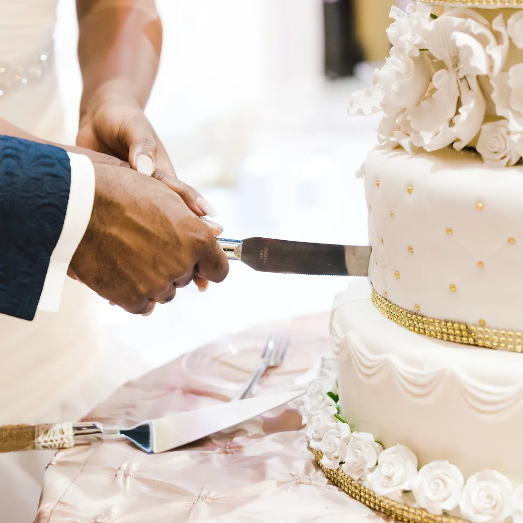 Cake Tasting March 1st&nbsp; &nbsp; &nbsp; 11am - 4pmEnjoy a little something sweet with a variety of cake flavors from Prazni Catering. Sample your favorites and try something new, to help you decide on the flavor of your big day! Baxters Fine Jewelry Warwick, RI