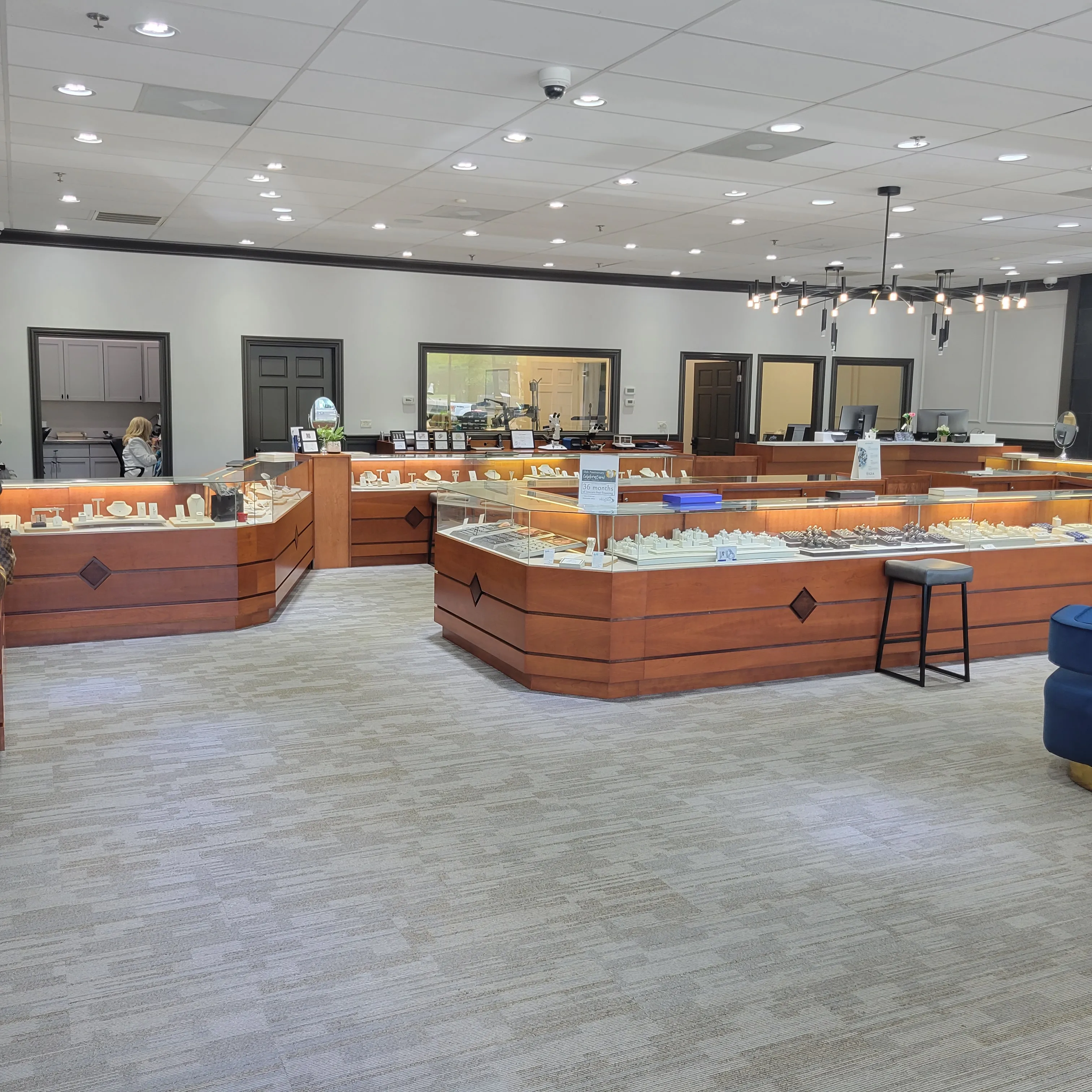 Mundelein Location Contact our jewelry store in Mundelein, IL Bay Area Diamond Company Green Bay, WI