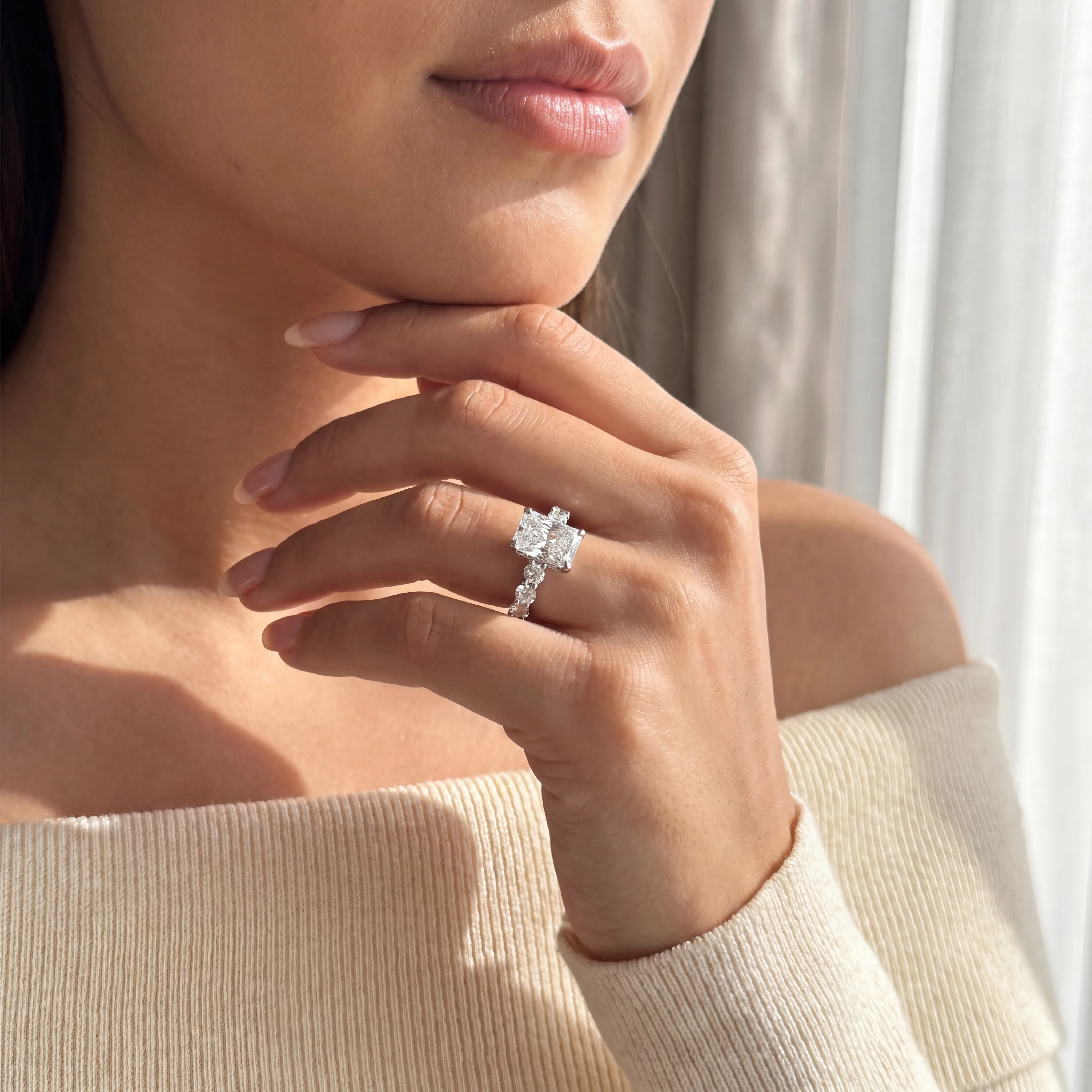 Made to Your Every Specification Select each element and watch a singular piece come into focus. Beckers Jewelers Burlington, IA