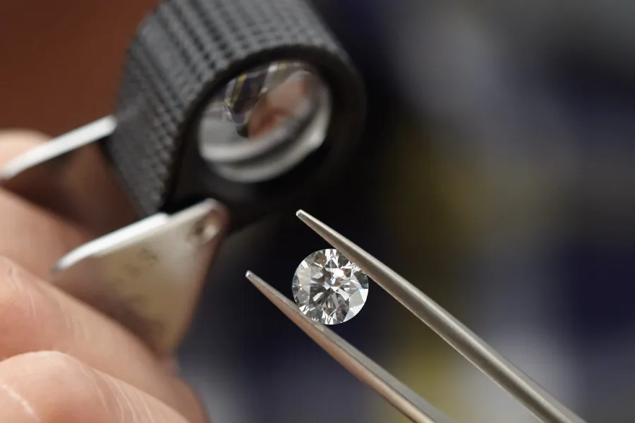 Learn about Appraisals & Gemstone Identification image