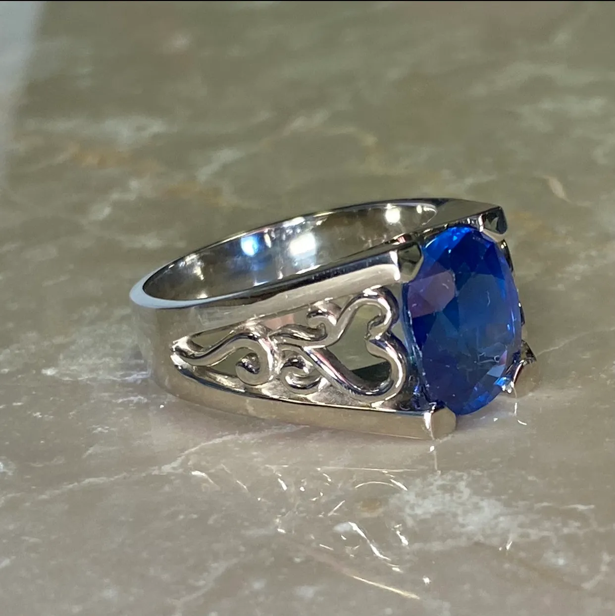 Biondi Diamond Jewelers Aurora, CO