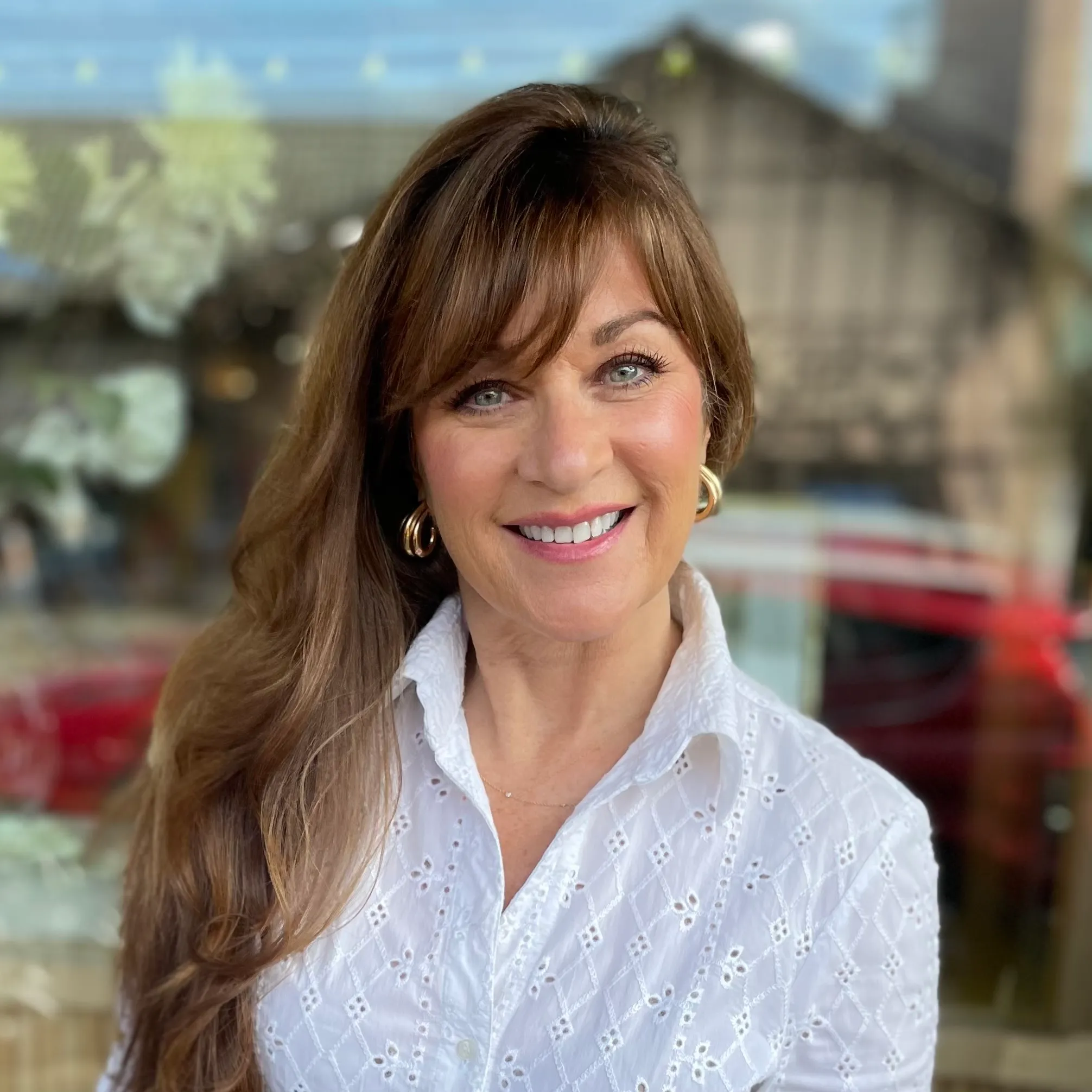 Image of Debi Schneider