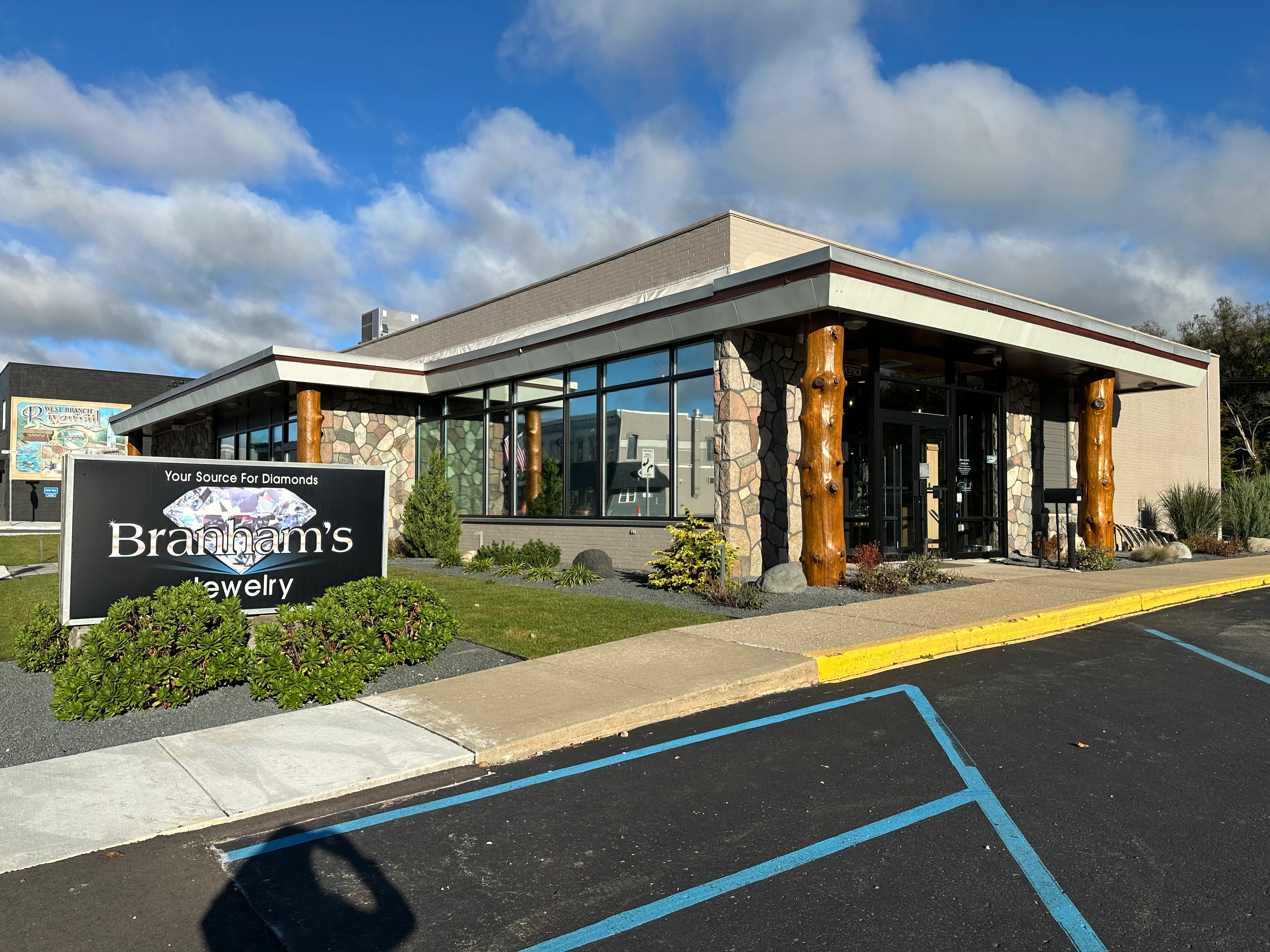 Branhams Jewelry East Tawas, MI