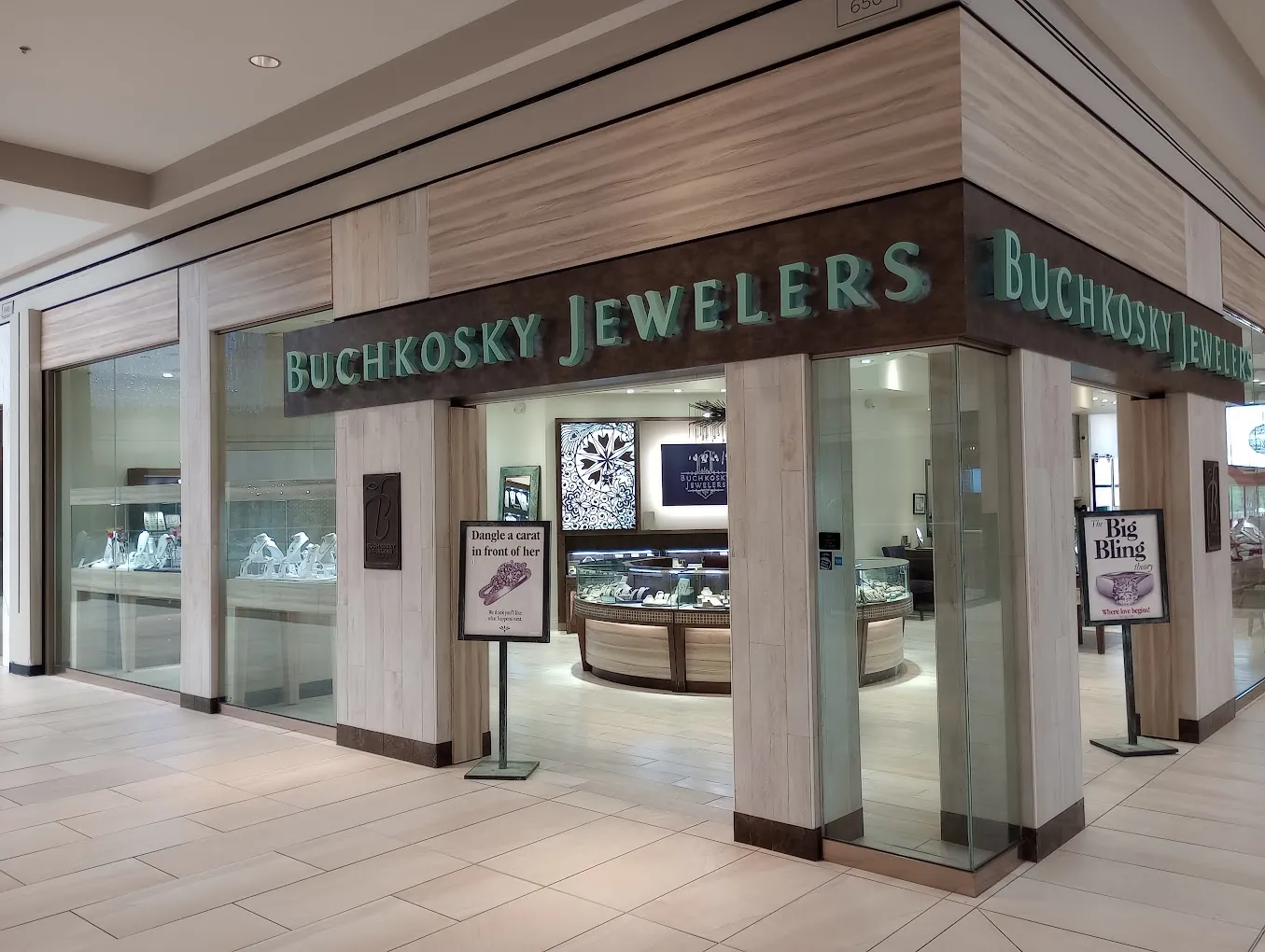 Our History & Founding Buchkosky Jewelers is a third generation family, jewelry store. Since its beginning in 1939, Buchkosky Je