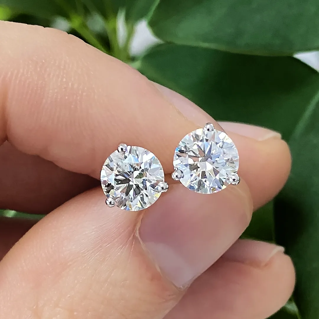 Diamond jewelry at Carroll Ochs Jewelers