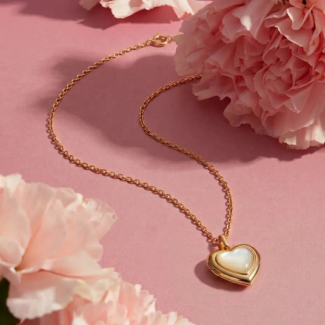 Lafonn Birthstones Featured in our Spring/Summer catalog, these sterling silver birthstone styles make great gifts mom.  Carrol