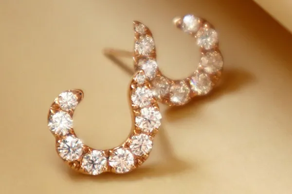 Learn about Gold & Diamond Buying image