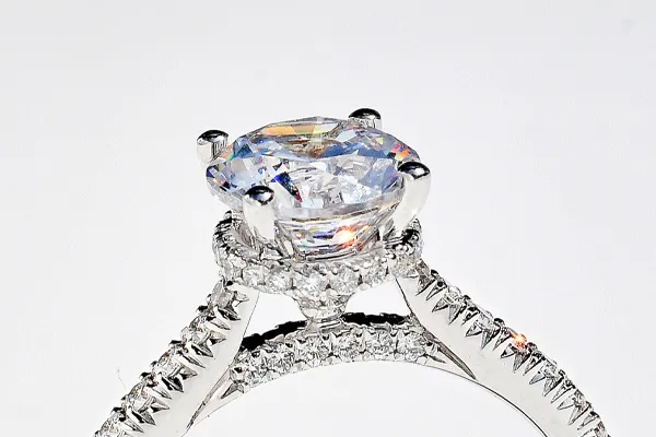 Learn about Tip & Prong Repair image