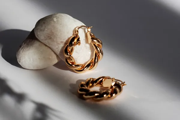 Learn about Gold & Diamond Buying image