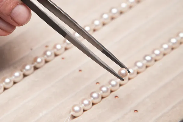 Learn about Pearl & Bead Restringing image